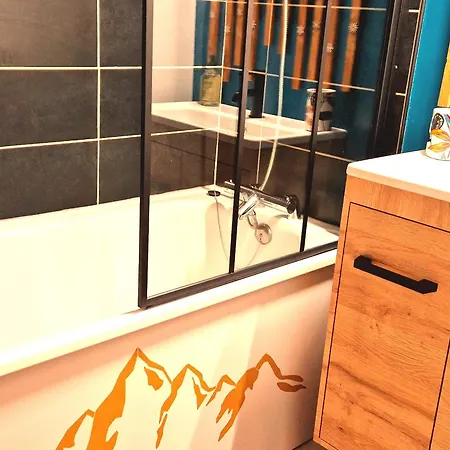 Apartment Montalbert , 2 Pieces, 4 Personnes - Fr-1-755-12