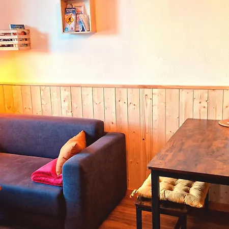 Montalbert , 2 Pieces, 4 Personnes - Fr-1-755-12 Apartment